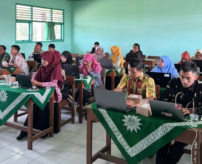 Pelatihan TIK melalui Layanan MLS dari Balai Tekkomdik DIY